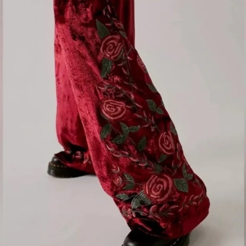 NWT FREE PEOPLE ANNA SUI COLAB ROSE GARDEN EMBROIDERED TROUSERS - Picture 3 of 3